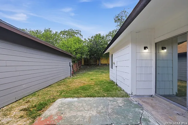 9855 Meadow Way — Photo 25