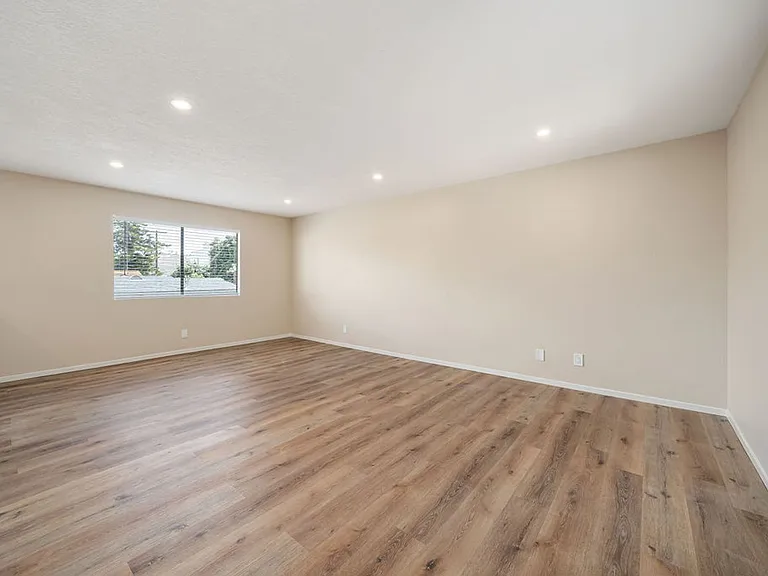241 Ocean View Ave — Photo 9