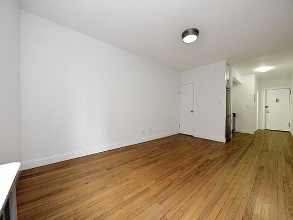 2nd image of 312 W 23rd St APT 3C