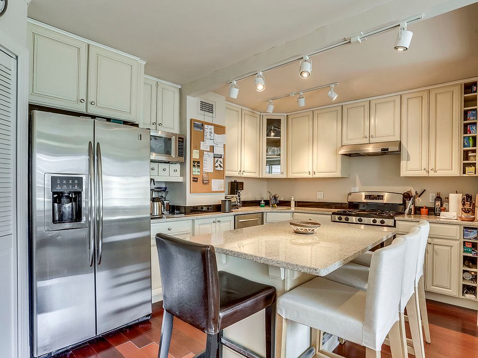 1st image of 2475 Virginia Ave NW #706