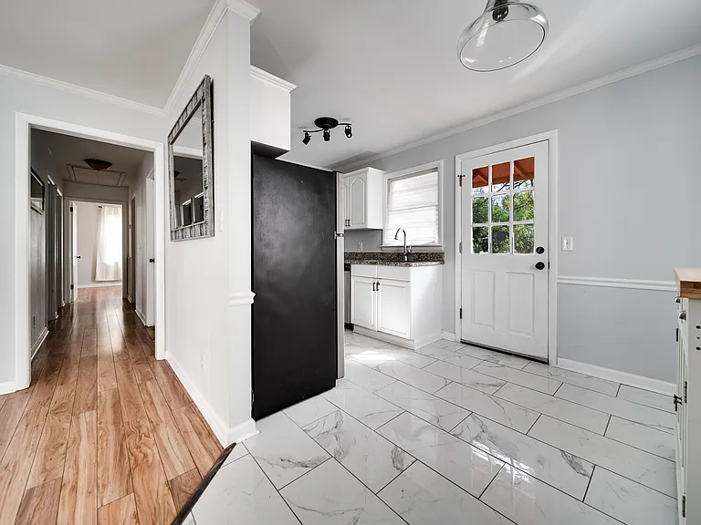 6209 Laramie Ave — Photo 23