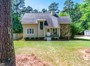 692 Fairmont Dr, Macon, GA 31210
