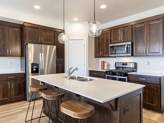5th image of 2707 E Gray Birch Dr