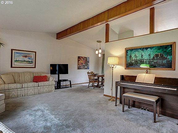 5th image of 2666 SE Mulberry Dr