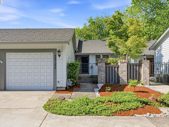 2nd image of 32125 SW Cypress Point