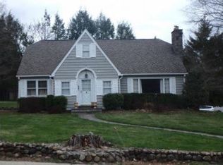 196 Hillside Ave, Allendale, NJ 07401