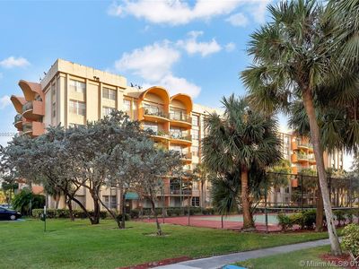 9310 Fontainebleau Blvd APT 105, Miami, FL, 33172