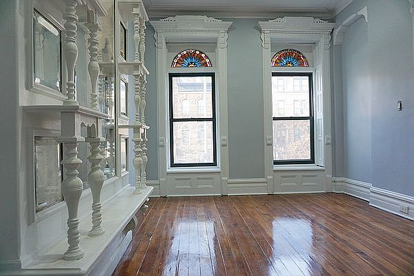 1st image of 656 Macon St Floor 1