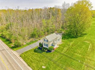 750 Webster Rd, Webster, NY 14580