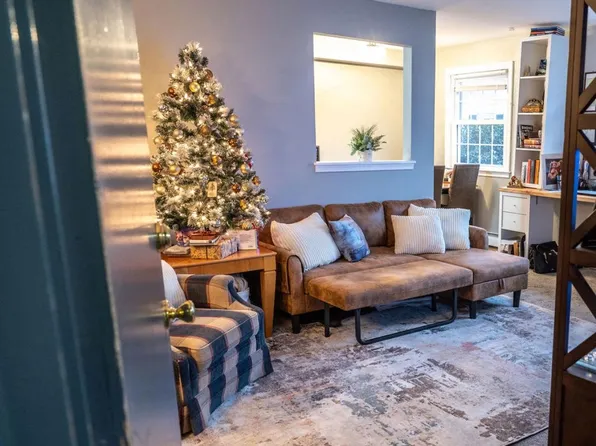 403 S Main St Unit F101, Doylestown, PA 18901