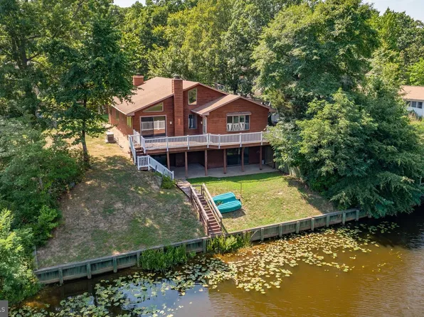 166 Placid Rd, Colonial Beach, VA 22443
