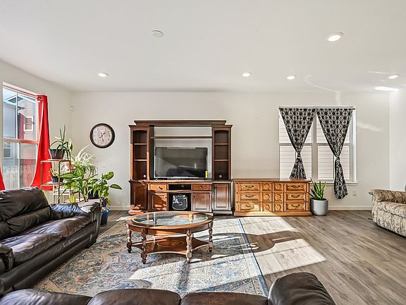 5th image of 13080 E 110th Pl