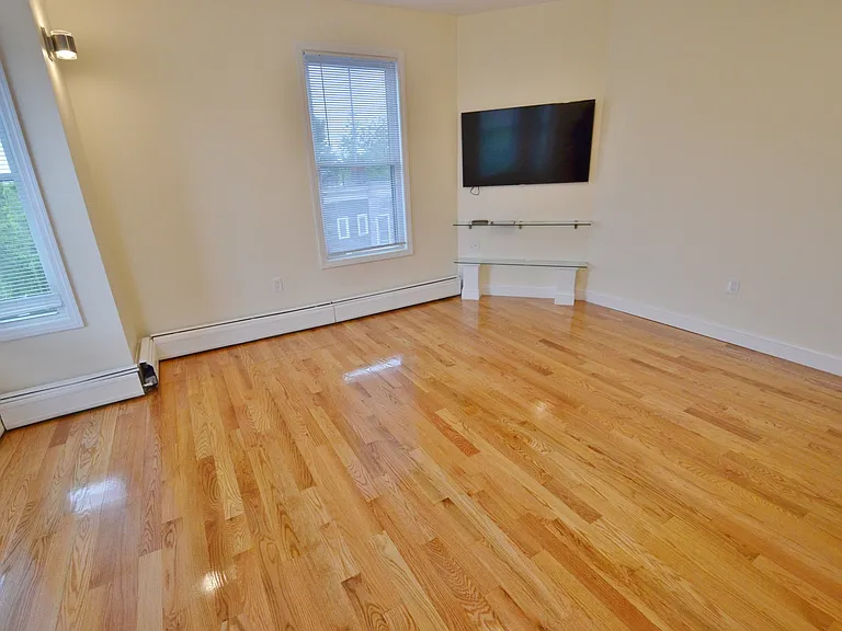 35 Brookline St #17 — Photo 2