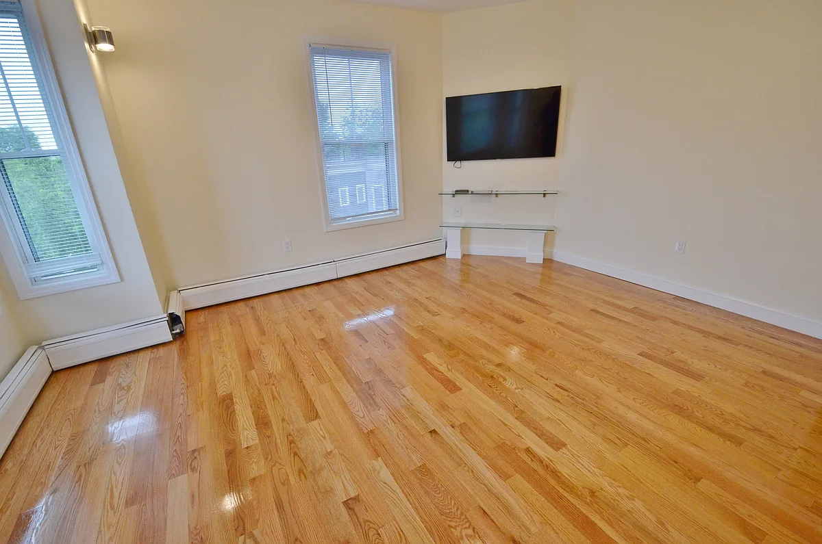 Building Photo - 35 Brookline St #17