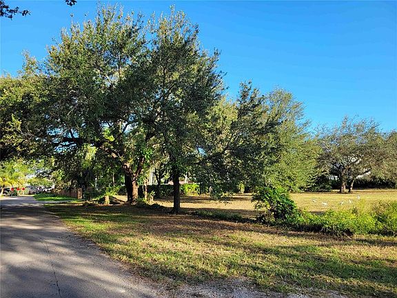 5th image of SW 93rd St Lot 8