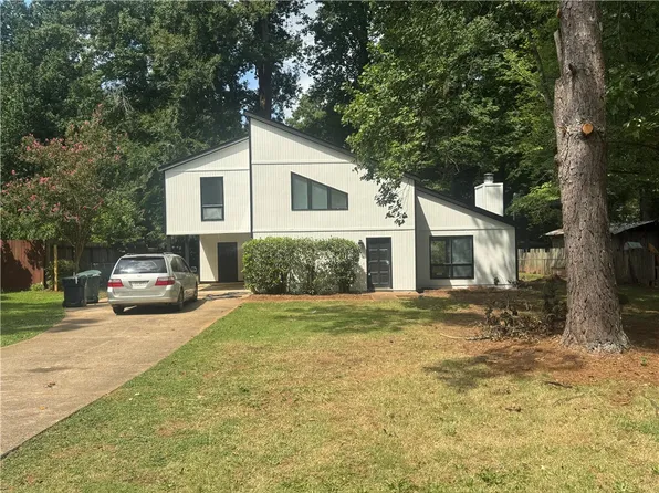 901 Tacoma Dr, Auburn, AL 36830