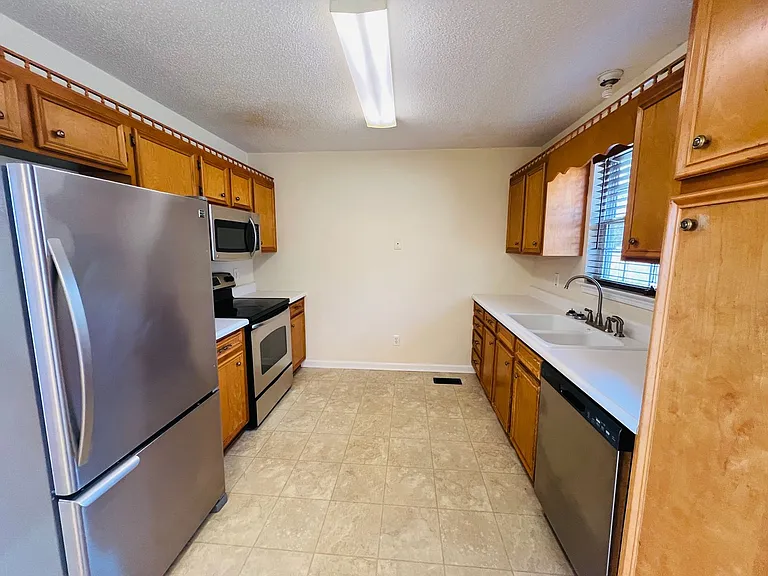 2050 Rocketts Way — Photo 4