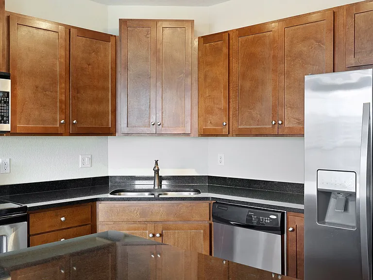 1155 Ford Rd — Photo 33