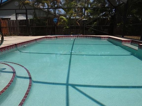 4th image of 145 Miramar Ave