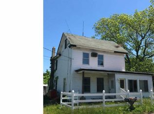 15 Hall St, Newport, NJ 08345