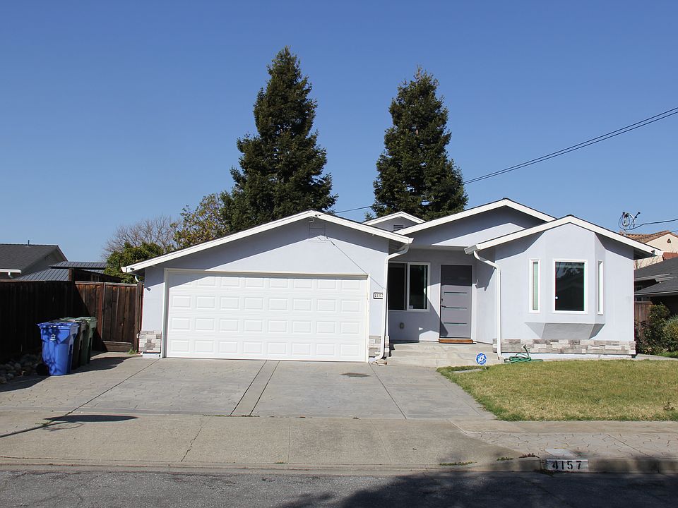 1st image of 4157 Woodcrest Dr