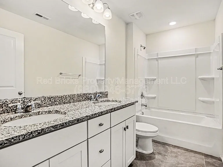 1569 Cambria Ct — Photo 26