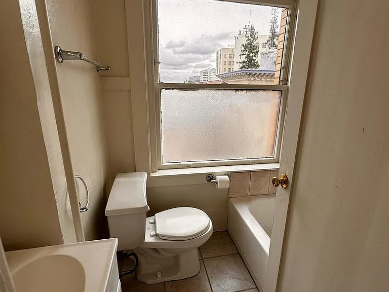 1461 Alice Street — Photo 11