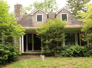 7 Locust Lane, Glen Head, NY 11545