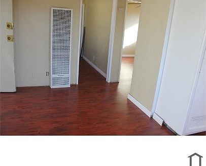 Building Photo 3