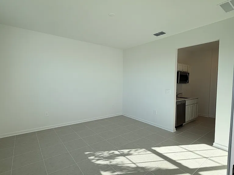 5157 Green Belt Dr — Photo 5