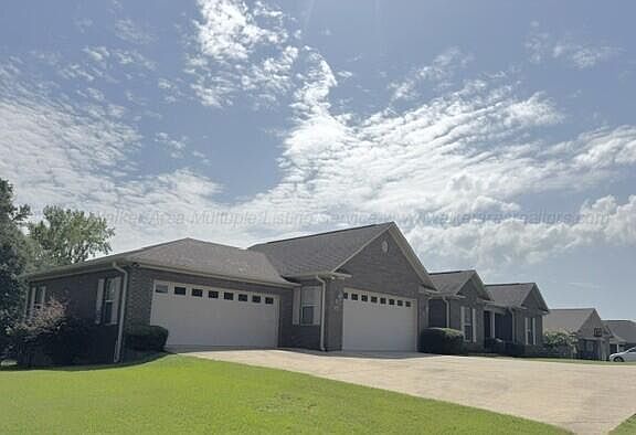 3rd image of 516 Riviera Rd