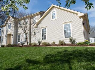 803 N Spoede Rd, Saint Louis, MO 63141