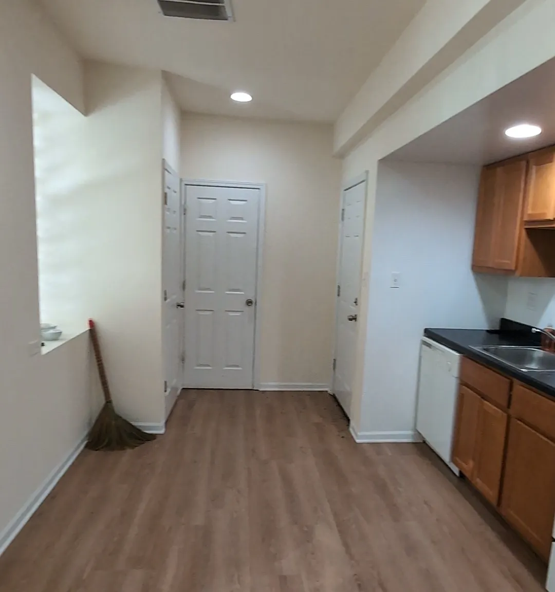 1 bed, 600 sqft, $1,500 — Photo 1