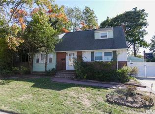 861 Colridge Rd, Wantagh, NY 11793