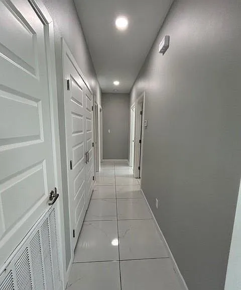 1122 Country Club Dr #4 — Photo 6