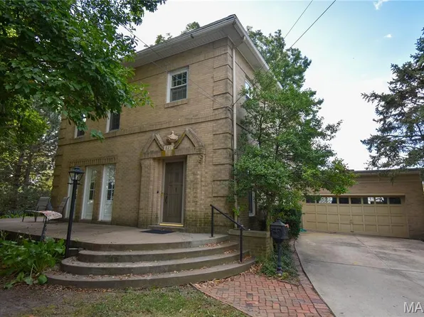 821 N Madison St, Litchfield, IL 62056