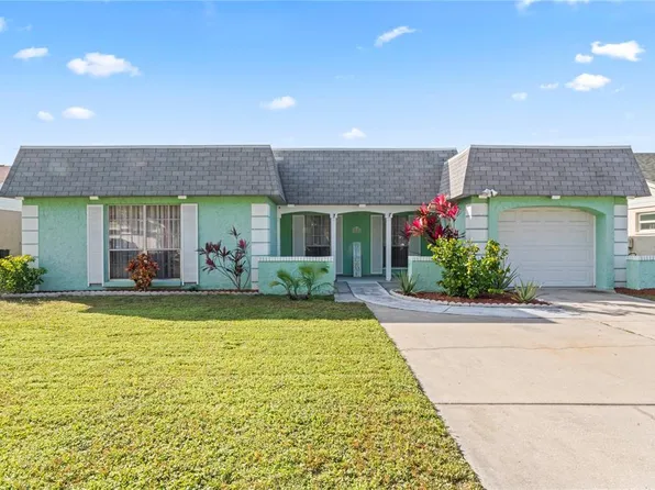 3621 Edenwood Dr, Holiday, FL 34691
