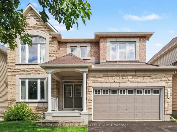 302 Grayburn Way, Ottawa, ON K2J 0V8