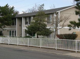828 Cherry St APT B, Central Point, OR 97502