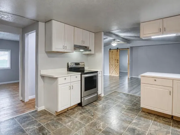259 W Buford Ave, Siletz, OR 97380