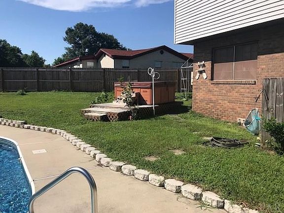 4th image of 2535 Chateau Ct