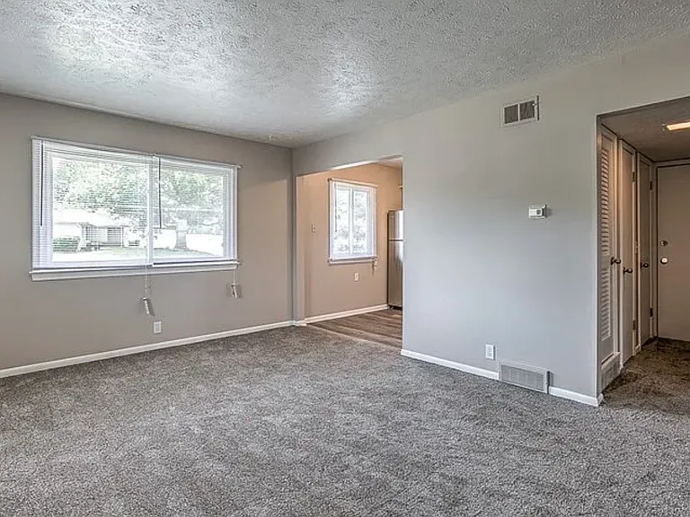 Harrison Place Apartments — Photo 10