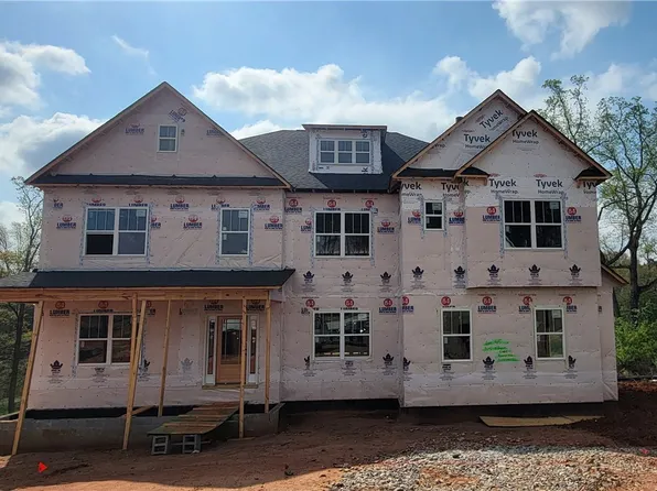 305 Forest Edge Rd, Piedmont, SC 29673