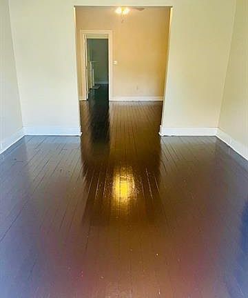 3rd image of 3512 Baudin St