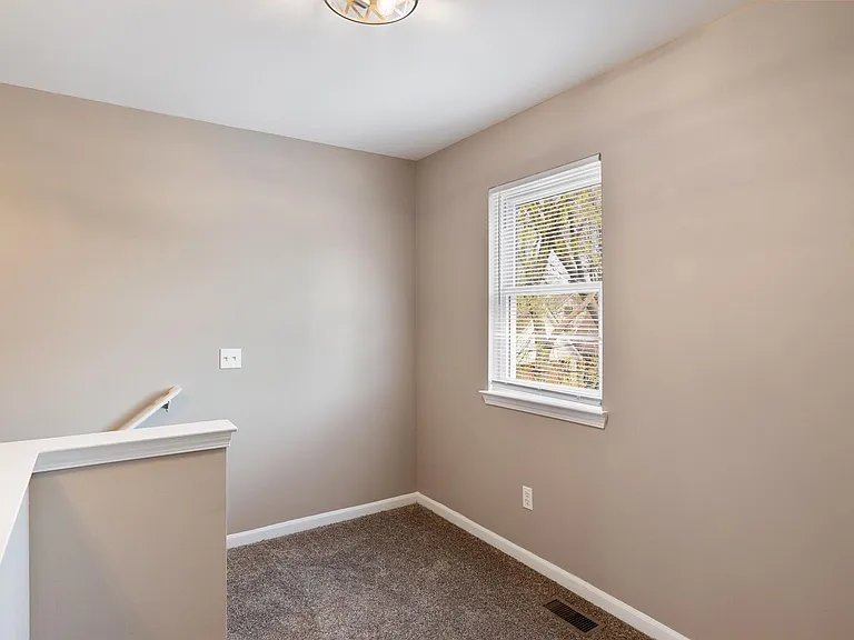 3260 Sashabaw Rd — Photo 19