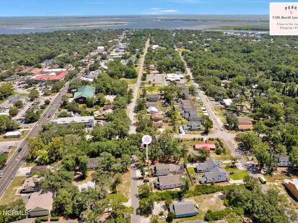 1105 N Lord Street, Southport, NC 28461