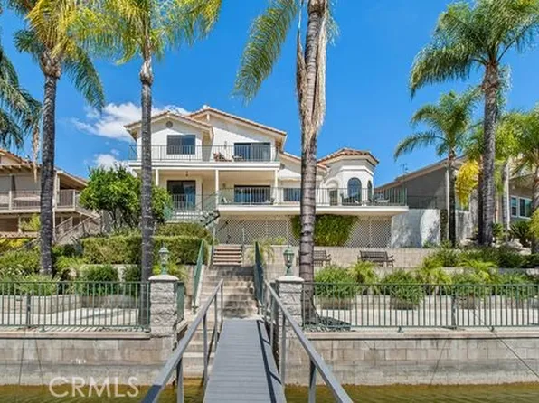30181 Swan Point Dr, Canyon Lake, CA 92587
