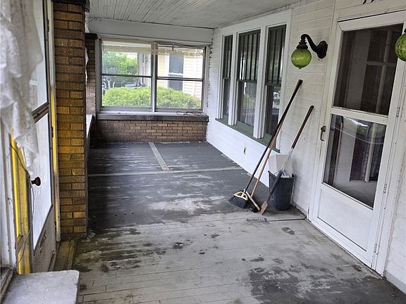 5th image of 446 N 8th St