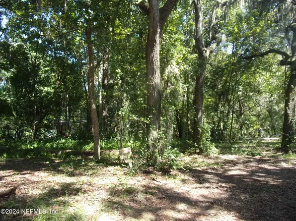 114 RIVER ROAD Drive, Palatka, FL 32177