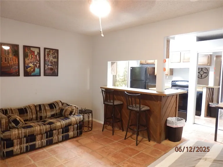 14825 Windward Dr #101 — Photo 2